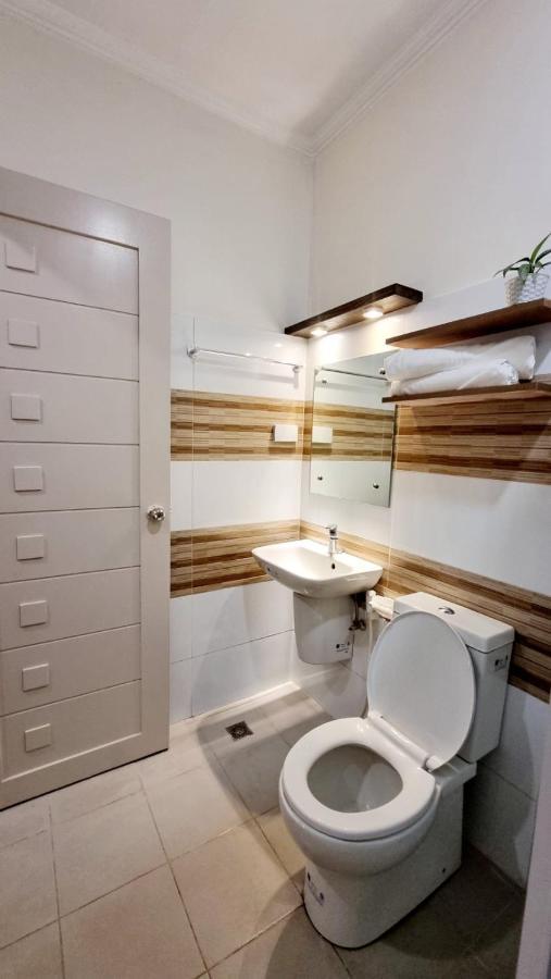 באגויו Eekos Bed And Breakfast מראה חיצוני תמונה