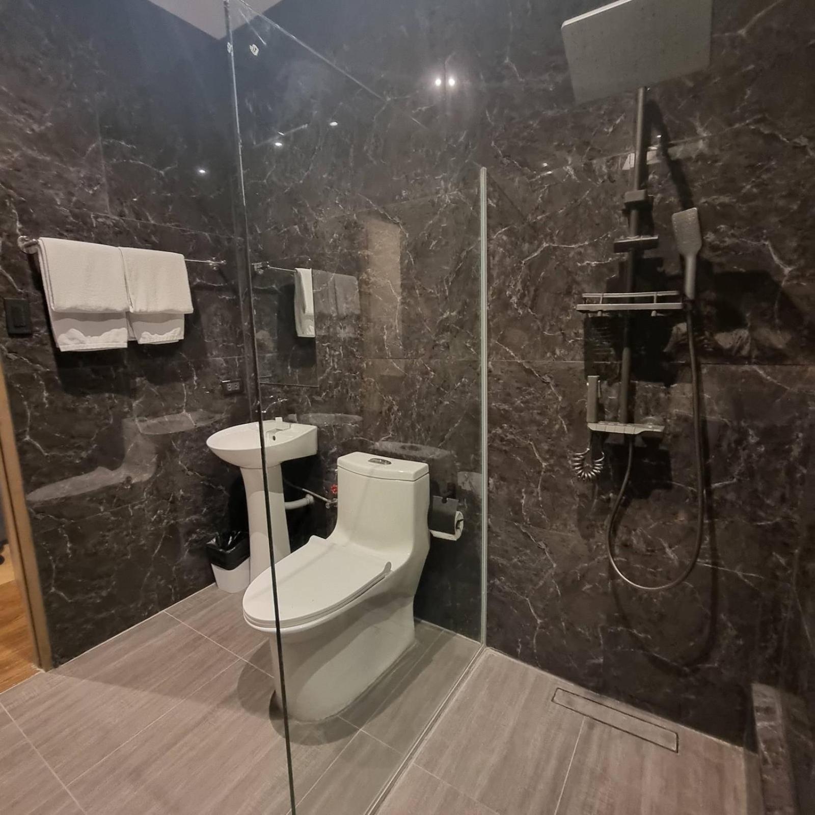 באגויו Eekos Bed And Breakfast מראה חיצוני תמונה
